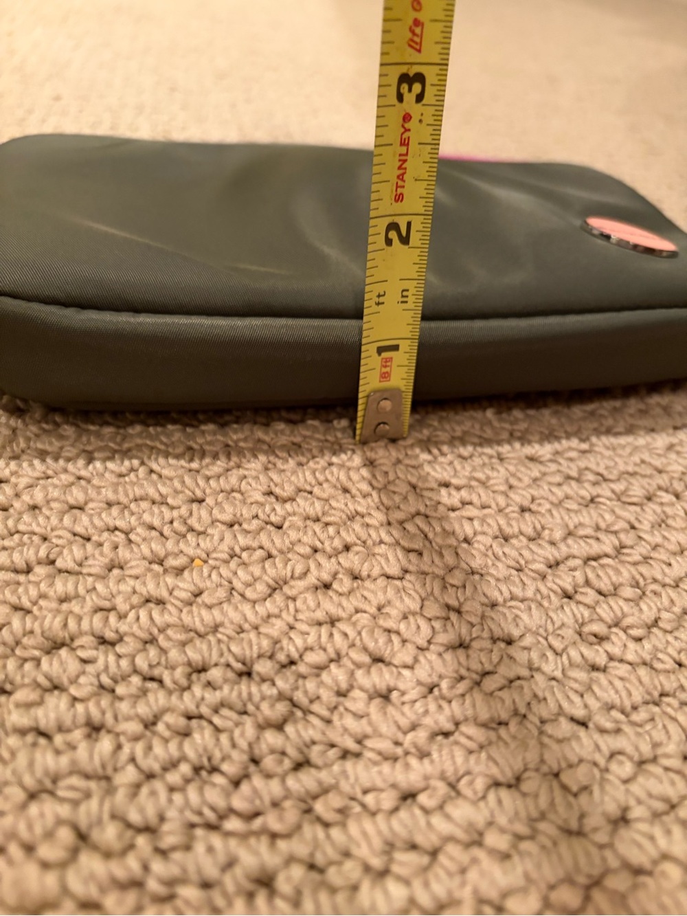 shortyLOVE jetty - clutch wallet in Army Green - Picture 5 of 9
